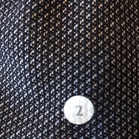 Gray Lululemon Yoga Pants Size 2 - Picture 4 of 4
